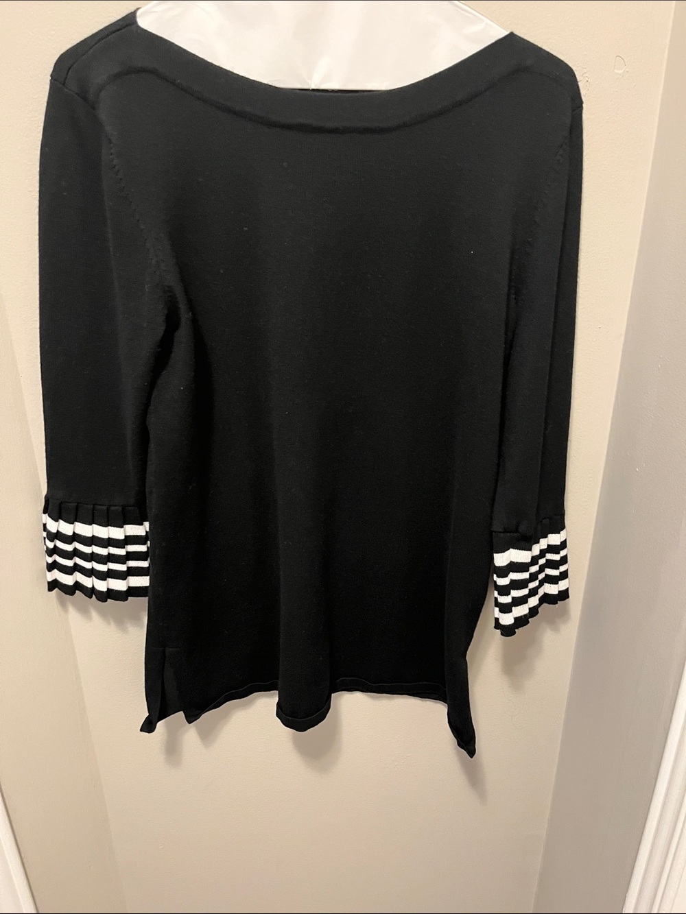 Cable & Gauge Black Tunic with Black and White Pleat Cuffs